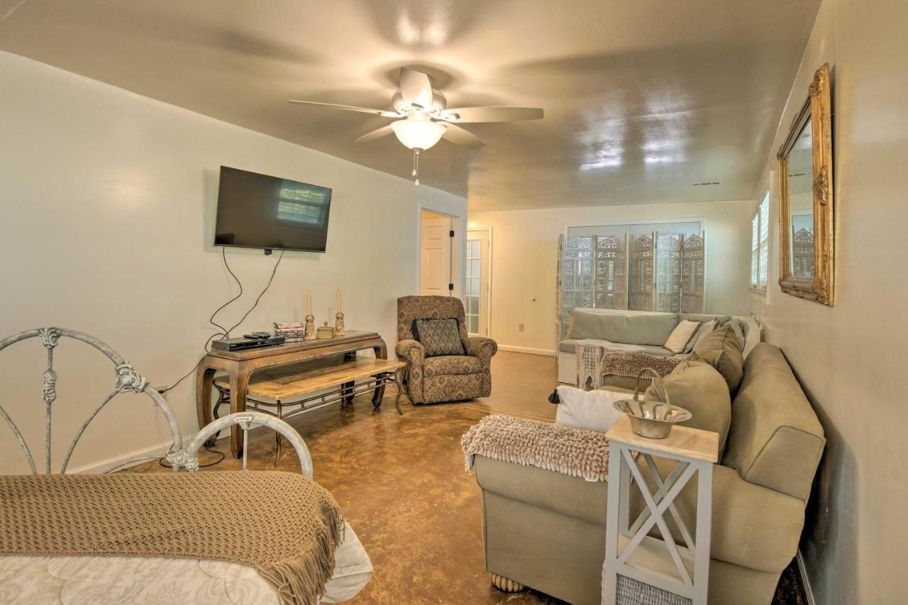 Bright Springfield Home Walk To Nature Center! Εξωτερικό φωτογραφία