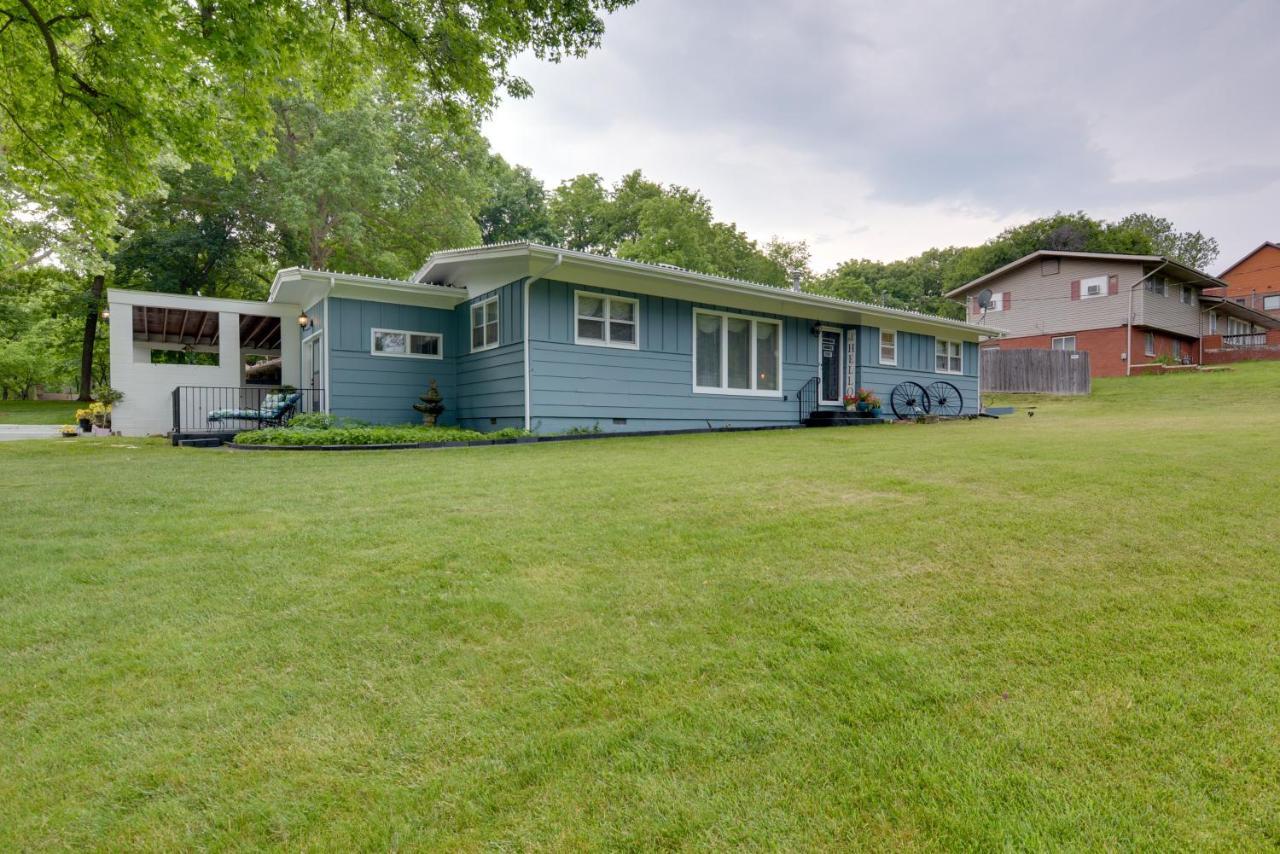Bright Springfield Home Walk To Nature Center! Εξωτερικό φωτογραφία